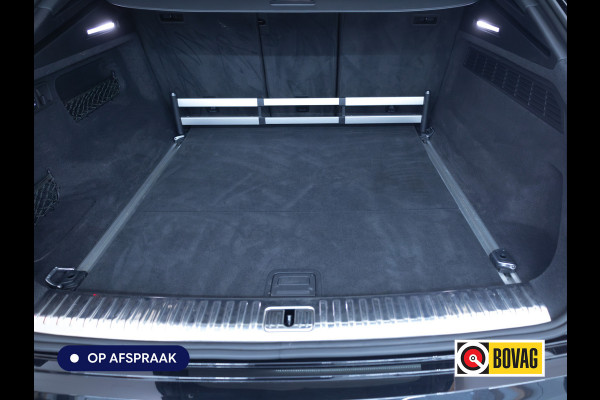 Audi RS Q8 RSQ8 4.0 V8 Urban Dynamic 800 PK / 1000 Nm Quattro | Keramisch | 24" Vossen | Akrapovic Titanium compleet | Panoramadak, Standkachel, Softclose, Stoelverw. & Ventilatie, Elec. trekhaak, B&O, 4 WST