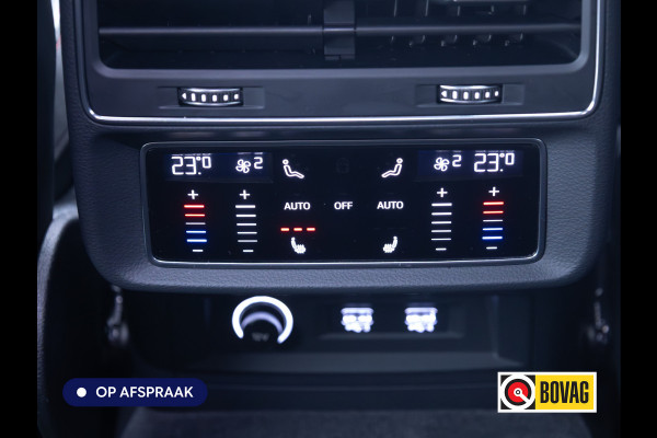 Audi RS Q8 RSQ8 4.0 V8 Urban Dynamic 800 PK / 1000 Nm Quattro | Keramisch | 24" Vossen | Akrapovic Titanium compleet | Panoramadak, Standkachel, Softclose, Stoelverw. & Ventilatie, Elec. trekhaak, B&O, 4 WST