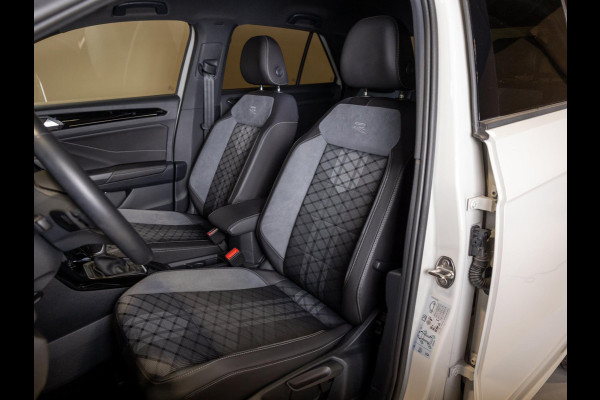 Volkswagen T-Roc 1.5 TSI R-Line Edition / 150pk / Stoel en stuur verwarming / Achteruitrij camera / Keyless /