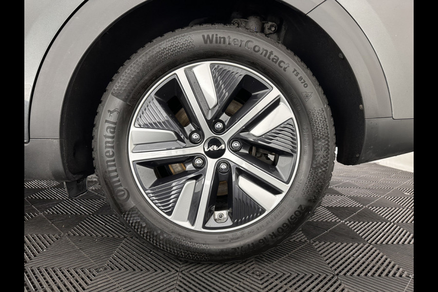 Kia Niro 1.6 GDi Hybrid ExecutiveLine (INCL-BTW) Aut. *PANO |  LEATHER | FULL-LED | NAVI-FULLMAP | DIGI-COCKPIT | HEATED-COMFORTSEATS | CAMERA | DAB+ | KEYLESS | ECC | SHIFTPADDLES | ADAPTIVE-CRUISE | LANE-ASSIST | 16"ALU*