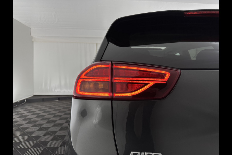 Kia Niro 1.6 GDi Hybrid ExecutiveLine (INCL-BTW) Aut. *PANO |  LEATHER | FULL-LED | NAVI-FULLMAP | DIGI-COCKPIT | HEATED-COMFORTSEATS | CAMERA | DAB+ | KEYLESS | ECC | SHIFTPADDLES | ADAPTIVE-CRUISE | LANE-ASSIST | 16"ALU*