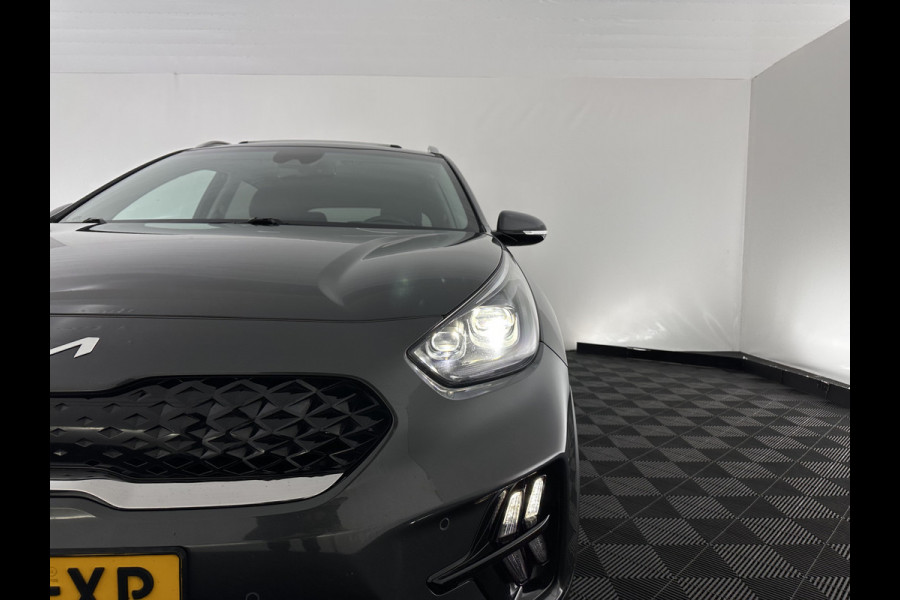 Kia Niro 1.6 GDi Hybrid ExecutiveLine (INCL-BTW) Aut. *PANO |  LEATHER | FULL-LED | NAVI-FULLMAP | DIGI-COCKPIT | HEATED-COMFORTSEATS | CAMERA | DAB+ | KEYLESS | ECC | SHIFTPADDLES | ADAPTIVE-CRUISE | LANE-ASSIST | 16"ALU*