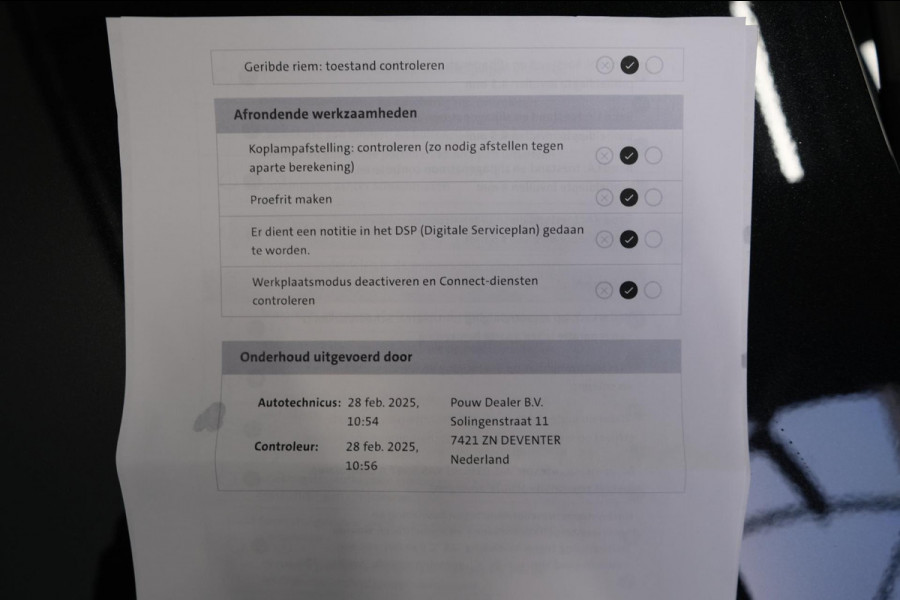 Škoda Kamiq 1.0 TSI Ambition Automaat - N.A.P. Airco, Cruise, Navi, Pano.