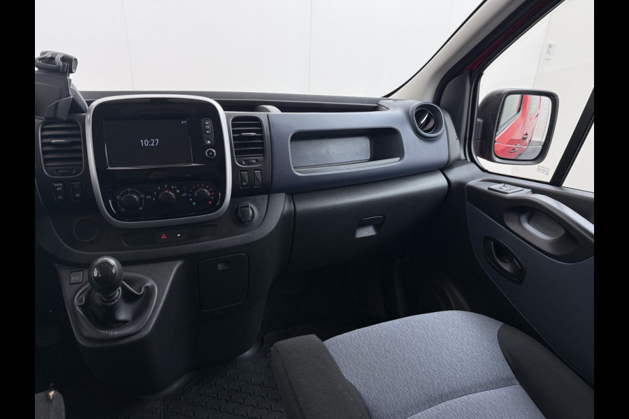 Opel Vivaro D126PK Dubbele Cabine 5-Persoons L2H1 Trekhaak Camera Navi Airco Cruise Control Pdc Sport EcoFlex 1.6CDTI Euro 6 Betonplex Vloer Wandbetimmering Schuifdeur Regen-Lichtsensor 1e Eigenaar Origineel Nederlandse Auto Dealeronderhouden 2.000kg trekvermogen