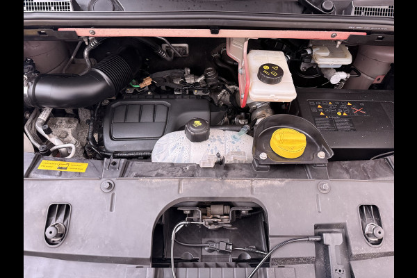 Opel Vivaro D126PK Dubbele Cabine 5-Persoons L2H1 Trekhaak Camera Navi Airco Cruise Control Pdc Sport EcoFlex 1.6CDTI Euro 6 Betonplex Vloer Wandbetimmering Schuifdeur Regen-Lichtsensor 1e Eigenaar Origineel Nederlandse Auto Dealeronderhouden 2.000kg trekvermogen