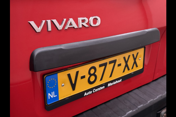Opel Vivaro D126PK Dubbele Cabine 5-Persoons L2H1 Trekhaak Camera Navi Airco Cruise Control Pdc Sport EcoFlex 1.6CDTI Euro 6 Betonplex Vloer Wandbetimmering Schuifdeur Regen-Lichtsensor 1e Eigenaar Origineel Nederlandse Auto Dealeronderhouden 2.000kg trekvermogen