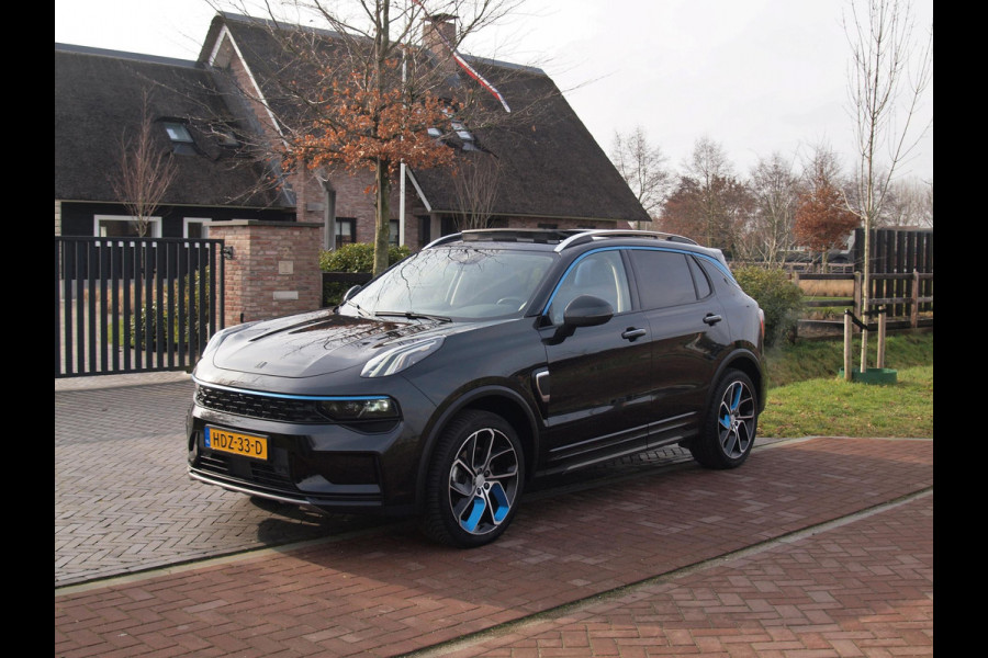 Lynk & Co 01 1.5 | Panoramadak | 360 Camera | Apple Carplay | Sfeerverlichting |