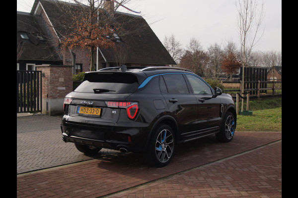 Lynk & Co 01 1.5 | Panoramadak | 360 Camera | Apple Carplay | Sfeerverlichting |