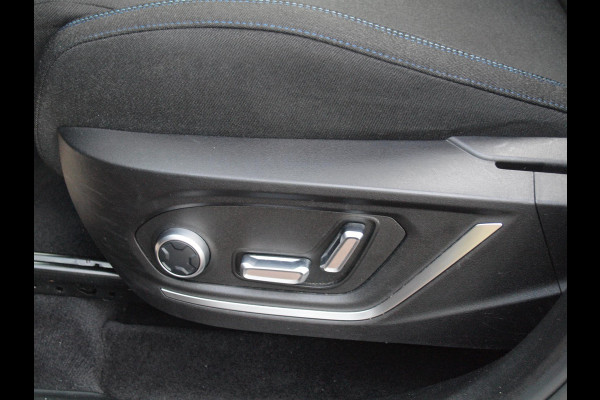 Lynk & Co 01 1.5 | Panoramadak | 360 Camera | Apple Carplay | Sfeerverlichting |