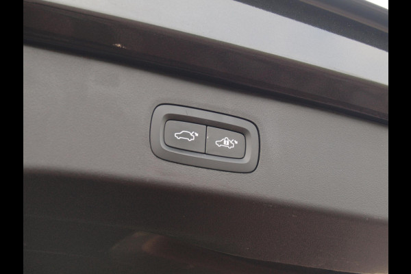 Lynk & Co 01 1.5 | Panoramadak | 360 Camera | Apple Carplay | Sfeerverlichting |