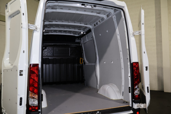 Iveco Daily 35S21 3.0 210pk Hi-Matic Automaat Luchtvering Standkachel Led