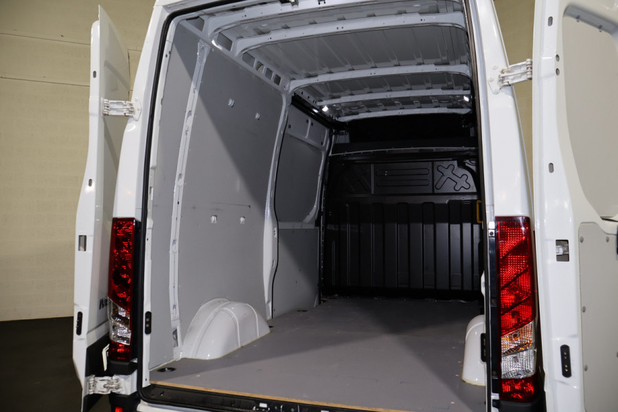 Iveco Daily 35S21 3.0 210pk Hi-Matic Automaat Luchtvering Standkachel Led