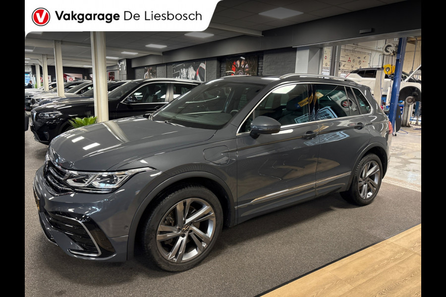 Volkswagen Tiguan 1.4 TSI eHybrid R-Line Business+,navi,pano,IQ light,trekhaak,camera,