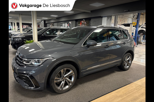 Volkswagen Tiguan 1.4 TSI eHybrid R-Line Business+,navi,pano,IQ light,trekhaak,camera,