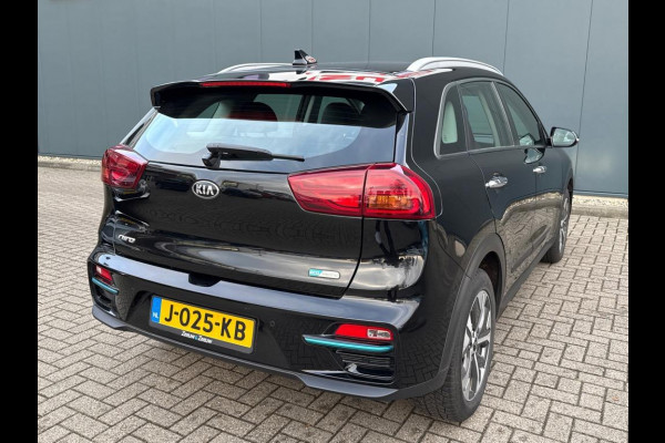 Kia e-Niro Aut. DynamicLine 64 kWh 3-Phase | Navi | Camera | Stoel Verwarming |