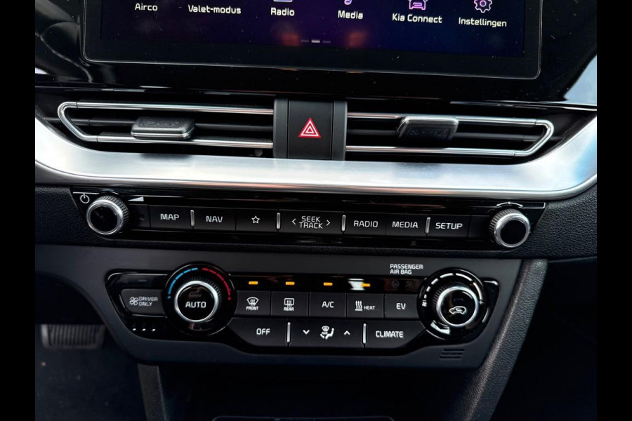 Kia e-Niro Aut. DynamicLine 64 kWh 3-Phase | Navi | Camera | Stoel Verwarming |