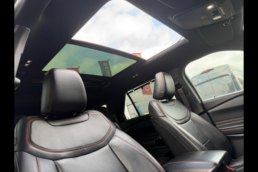Ford Explorer 3.0 V6 EcoBoost PHEV ST-Line 7 persoon