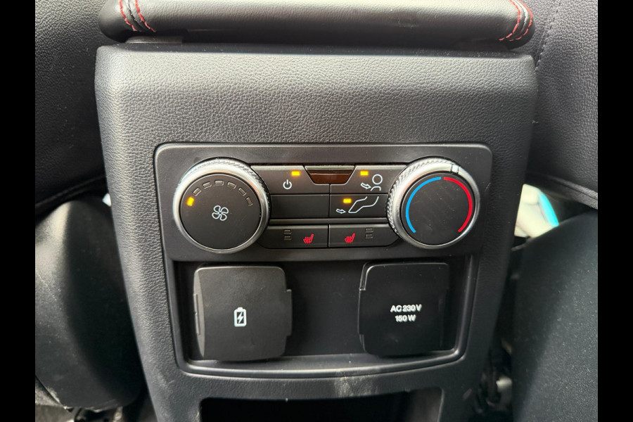 Ford Explorer 3.0 V6 EcoBoost PHEV ST-Line 7 persoon