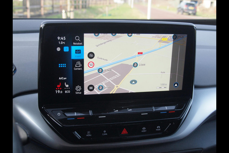 Volkswagen ID.4 First 77 kWh | SOH 90 % | Camera | Trekhaak | Sfeerverlichting | Apple Carplay |