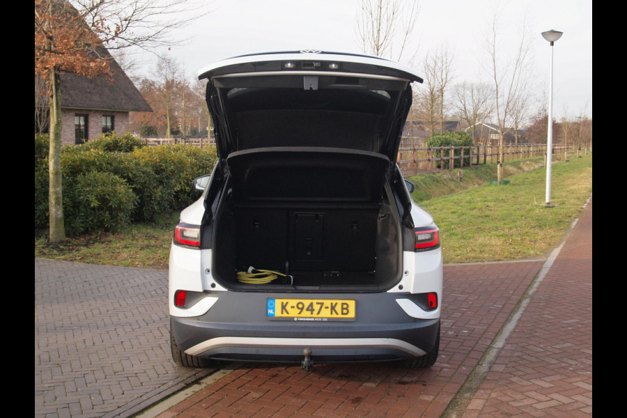 Volkswagen ID.4 First 77 kWh | SOH 90 % | Camera | Trekhaak | Sfeerverlichting | Apple Carplay |