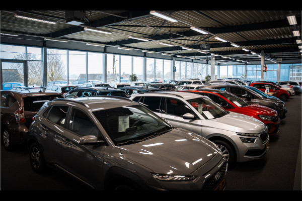 Volkswagen Touran 1.5 TSi 150pk Highline 7-persoons NAVI/CARPLAY/CLIMA/ADAPT/CRUISE/PDC