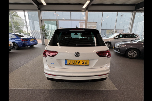 Volkswagen Tiguan 1.5 TSi 150pk DSG Highline Business R-Line CAMERA/VIRTUAL/20INCH/ORYX WHITE PEARL