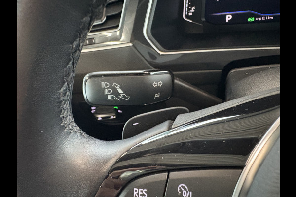 Volkswagen Tiguan 1.5 TSi 150pk DSG Highline Business R-Line CAMERA/VIRTUAL/20INCH/ORYX WHITE PEARL