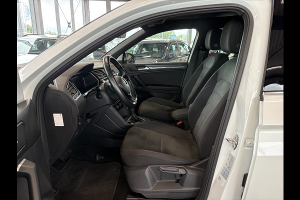 Volkswagen Tiguan 1.5 TSi 150pk DSG Highline Business R-Line CAMERA/VIRTUAL/20INCH/ORYX WHITE PEARL