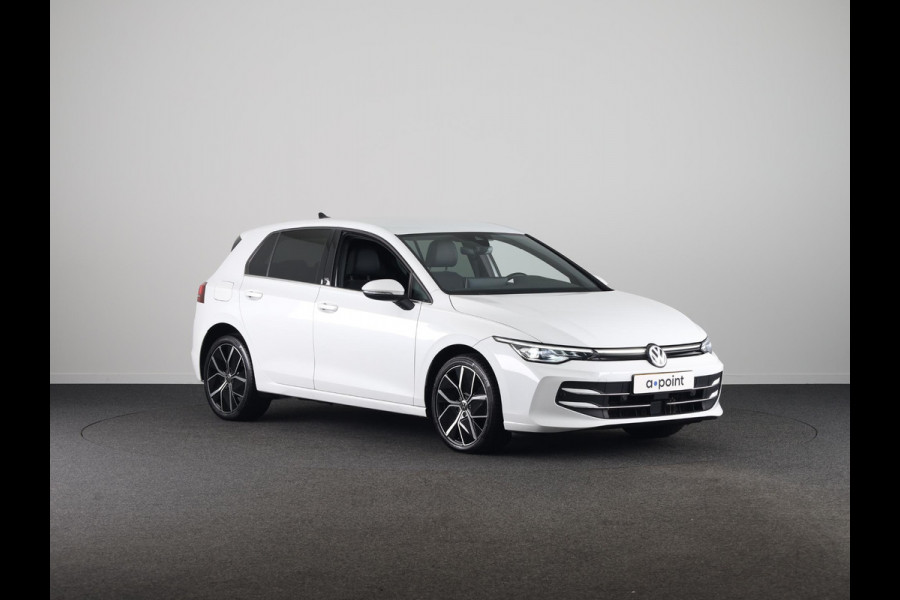 Volkswagen Golf 1.5 eHybrid 50 Edition 204 PK | Automaat (DSG) | Navigatie | Camera | 18 Inch | Verlengde garantie
