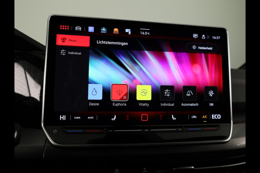 Volkswagen Golf 1.5 eHybrid 50 Edition 204 PK | Automaat (DSG) | Navigatie | Camera | 18 Inch | Verlengde garantie