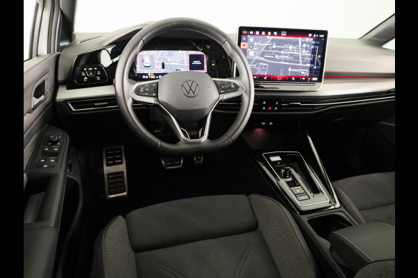 Volkswagen Golf 1.5 eHybrid 50 Edition 204 PK | Automaat (DSG) | Navigatie | Camera | 18 Inch | Verlengde garantie