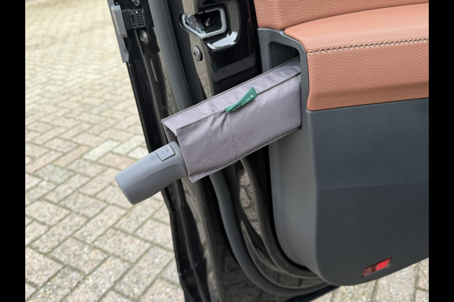 Škoda Kodiaq 1.5 TSI PHEV Plug-in Panorama Stoel-/stuur verwarming head-up Trekhaak camera V+A Memory seats Carplay