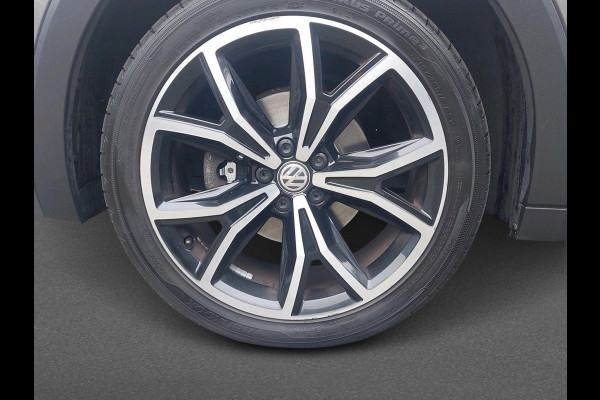 Volkswagen T-Cross 1.0 TSI Style | Automaat | Navigatie | Parkeersensoren | Apaptive Cruisecontrol |