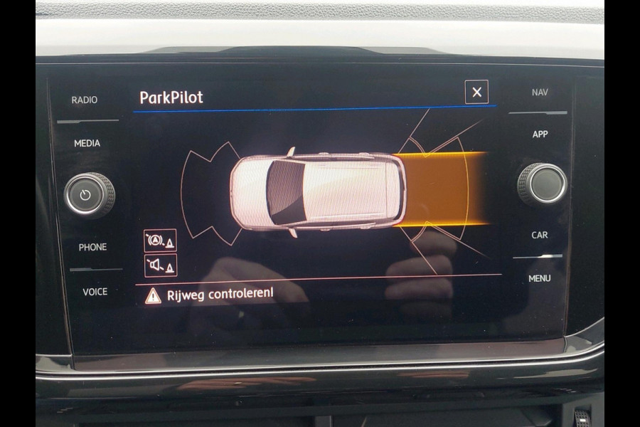 Volkswagen T-Cross 1.0 TSI Style | Automaat | Navigatie | Parkeersensoren | Apaptive Cruisecontrol |