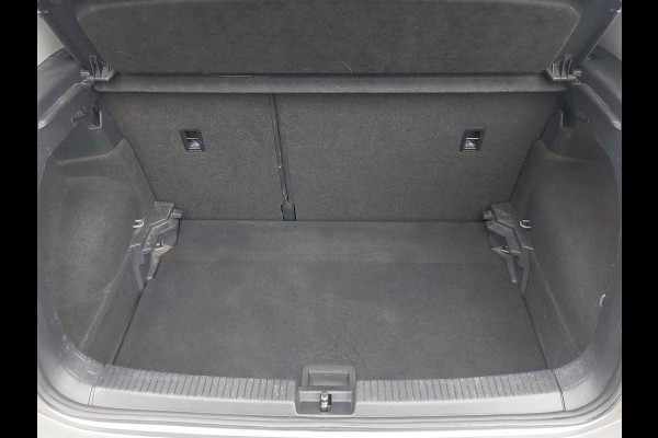 Volkswagen T-Cross 1.0 TSI Style | Automaat | Navigatie | Parkeersensoren | Apaptive Cruisecontrol |
