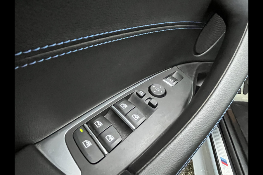 BMW X3 M40i xDrive High Executive M Sport 360pk/265kW Automaat | BTW | M-sportstoelen | Panoramadak | 21 inch | BMW Laser | HUD | Winterset inbegrepen etc. etc.