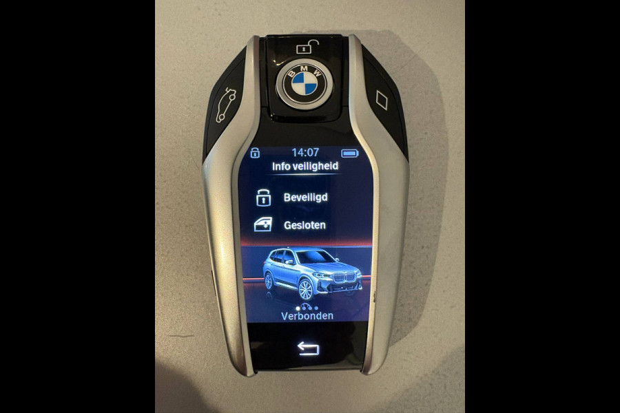 BMW X3 M40i xDrive High Executive M Sport 360pk/265kW Automaat | BTW | M-sportstoelen | Panoramadak | 21 inch | BMW Laser | HUD | Winterset inbegrepen etc. etc.