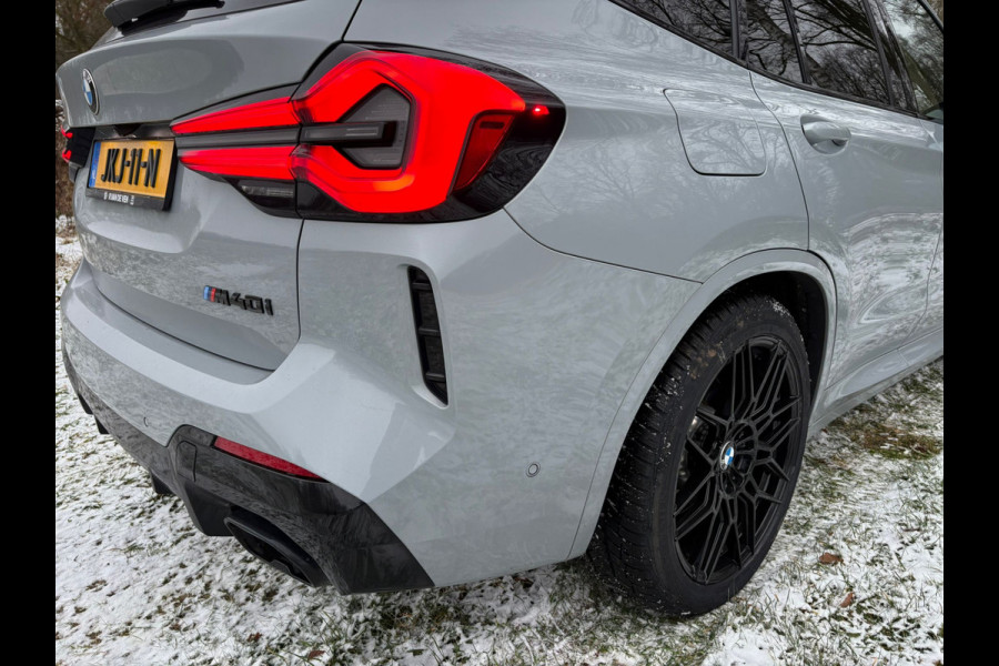 BMW X3 M40i xDrive High Executive M Sport 360pk/265kW Automaat | BTW | M-sportstoelen | Panoramadak | 21 inch | BMW Laser | HUD | Winterset inbegrepen etc. etc.