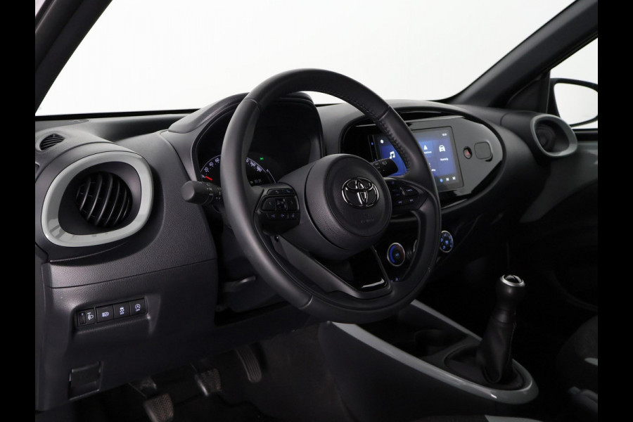Toyota Aygo X 1.0 VVT-i PULSE PACK BI-TONE GARANTIE 3-2035! CARPLAY NAVI.STOELVERWARMING. ADAPTIVE CRUISE CONTROLL