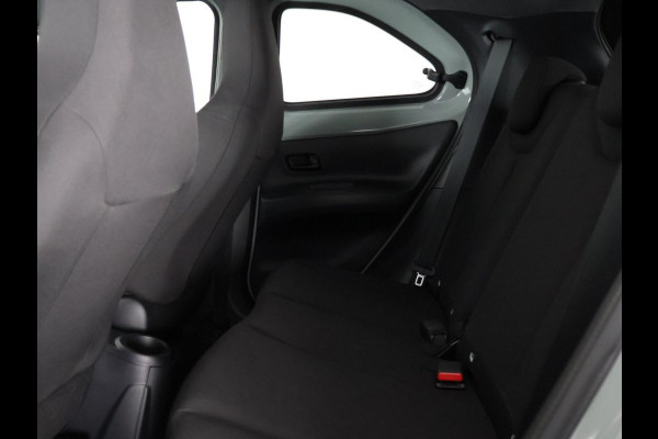 Toyota Aygo X 1.0 VVT-i PULSE PACK BI-TONE GARANTIE 3-2035! CARPLAY NAVI.STOELVERWARMING. ADAPTIVE CRUISE CONTROLL