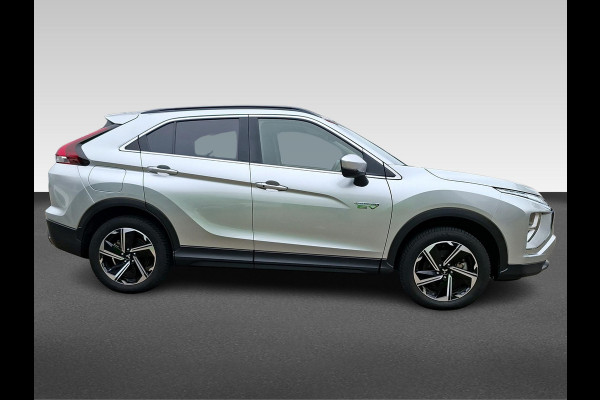 Mitsubishi Eclipse Cross 2.4 PHEV Intense Trekhaak 1500kg | all-seasons | camera Fabrieksgarantie tot 2030!