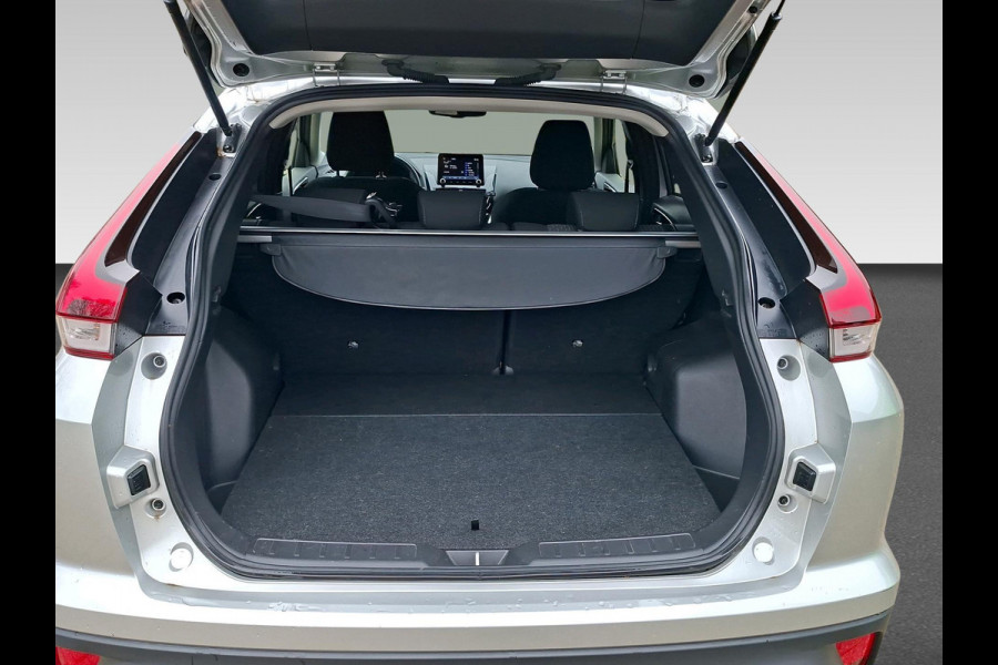 Mitsubishi Eclipse Cross 2.4 PHEV Intense Trekhaak 1500kg | all-seasons | camera Fabrieksgarantie tot 2030!