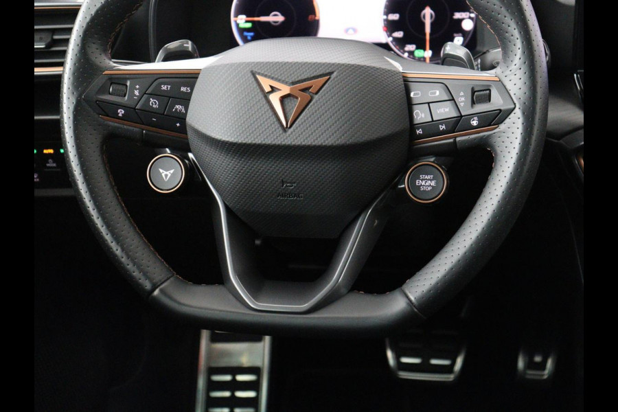 CUPRA Formentor 1.4 eHybrid VZ | 245pk | Adaptive cruise | Stuurverwarming | Carplay | Sfeerverlichting | Camera | Sportstoelen | Full LED | Half leder | Navigatie | Keyless | PHEV | Plug In