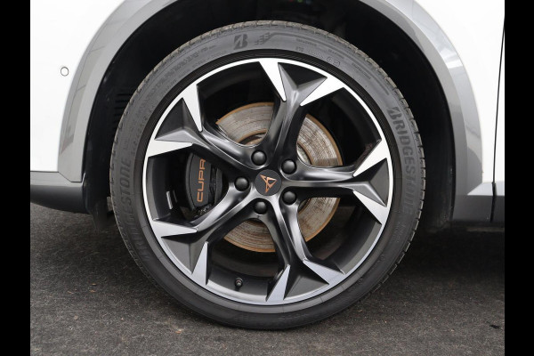 CUPRA Formentor 1.4 eHybrid VZ | 245pk | Adaptive cruise | Stuurverwarming | Carplay | Sfeerverlichting | Camera | Sportstoelen | Full LED | Half leder | Navigatie | Keyless | PHEV | Plug In