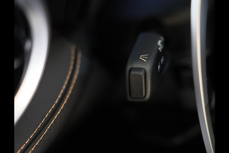 Alfa Romeo Tonale 1.5T Hybrid Veloce / 160 PK / Acc / Leder / Navi / 360 Camera / HK / Sfeerverlichting / Dode Hoek / Lane Assist