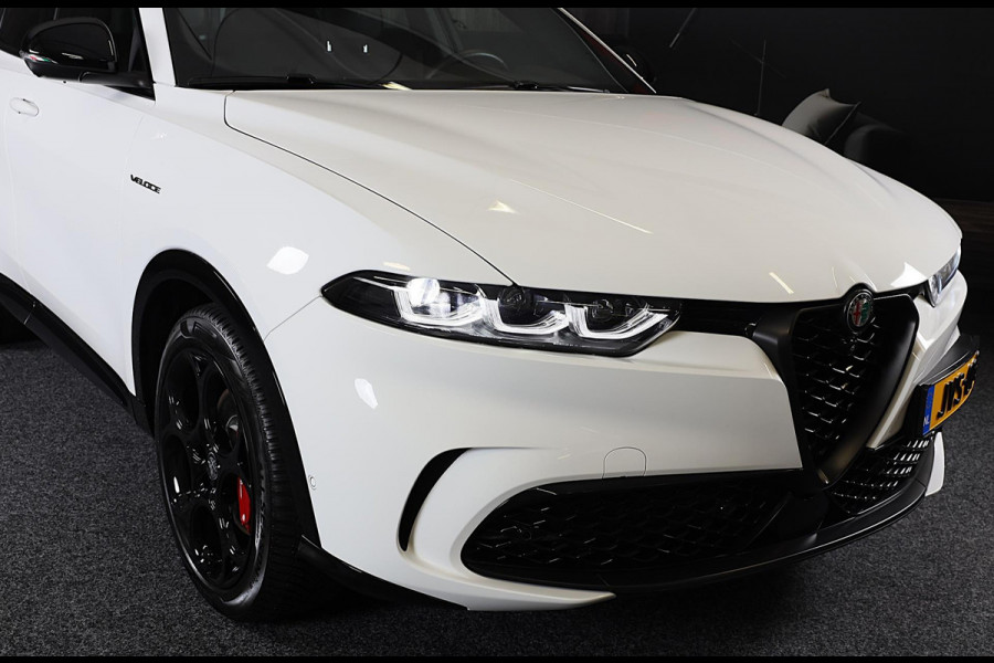Alfa Romeo Tonale 1.5T Hybrid Veloce / 160 PK / Acc / Leder / Navi / 360 Camera / HK / Sfeerverlichting / Dode Hoek / Lane Assist
