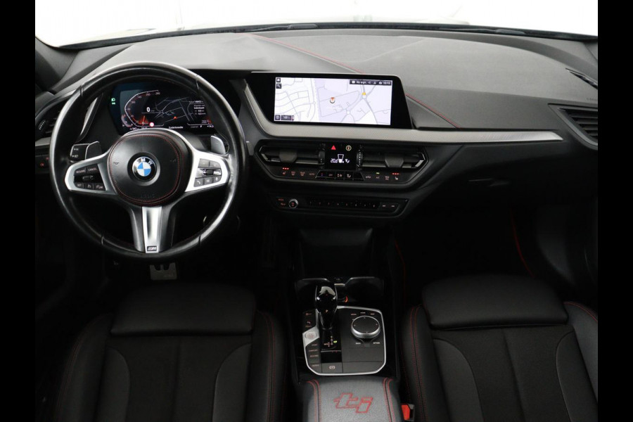 BMW 1-serie 128ti M Sport | 265pk | Panoramadak | Stoelverwarming | Carplay | Live Cockpit | Sportstoelen | Sfeerverlichting | Full LED | Parkeerhulp | Cruise control | Navigatie | Climate control
