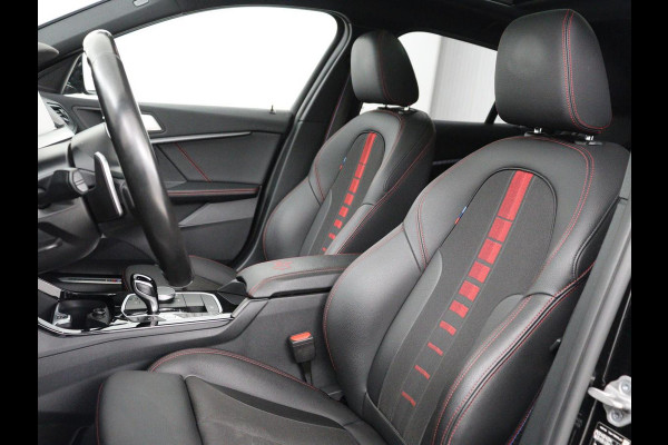 BMW 1-serie 128ti M Sport | 265pk | Panoramadak | Stoelverwarming | Carplay | Live Cockpit | Sportstoelen | Sfeerverlichting | Full LED | Parkeerhulp | Cruise control | Navigatie | Climate control