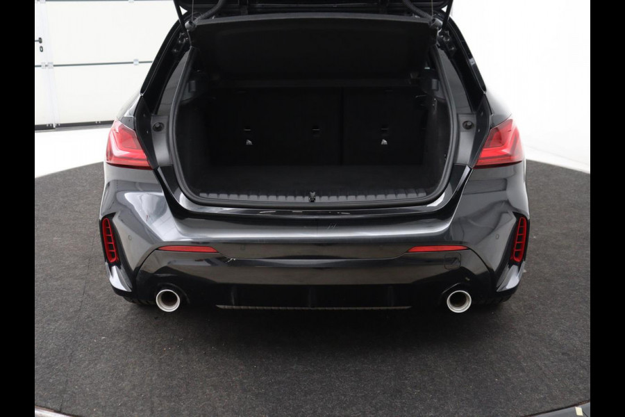 BMW 1-serie 128ti M Sport | 265pk | Panoramadak | Stoelverwarming | Carplay | Live Cockpit | Sportstoelen | Sfeerverlichting | Full LED | Parkeerhulp | Cruise control | Navigatie | Climate control