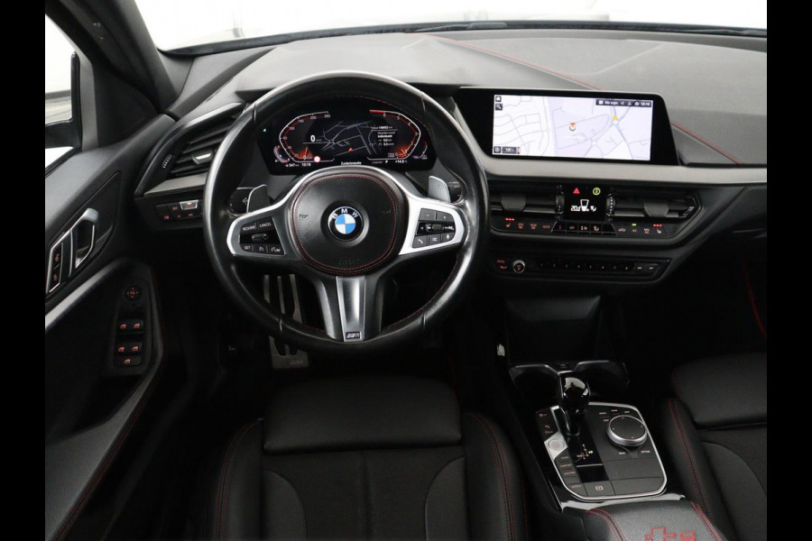 BMW 1-serie 128ti M Sport | 265pk | Panoramadak | Stoelverwarming | Carplay | Live Cockpit | Sportstoelen | Sfeerverlichting | Full LED | Parkeerhulp | Cruise control | Navigatie | Climate control